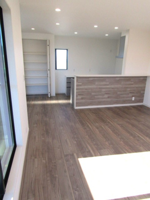 【居間・リビング】 | エンゼルハウス昭和町河東中島⑥ | ゆったり過ごせるリビングです