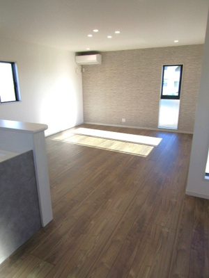 【居間・リビング】 | エンゼルハウス昭和町河東中島⑥ | ゆったり過ごせるリビングです