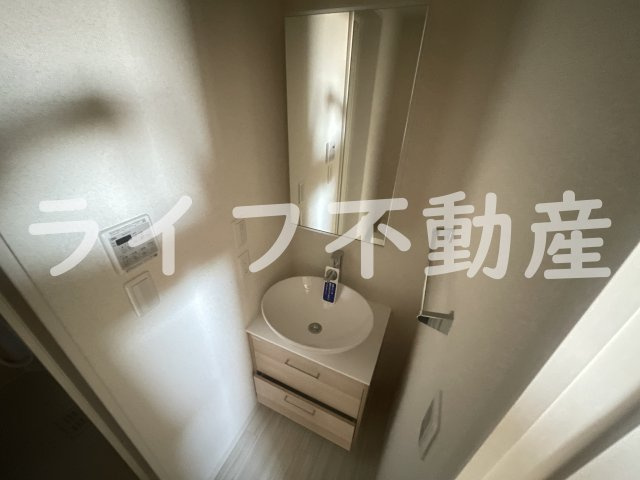 フジパレス弥刀駅東の独立洗面台|使いやすい独立洗面台です