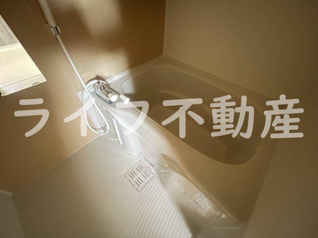 フジパレス弥刀駅東の浴室|コンパクトで使いやすいお風呂です