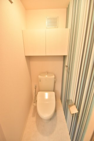 大阪市城東区今福西１丁目の賃貸マンションのトイレ