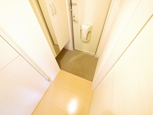 グランデュオ　Ⅰ番館の玄関|収納もある玄関です
