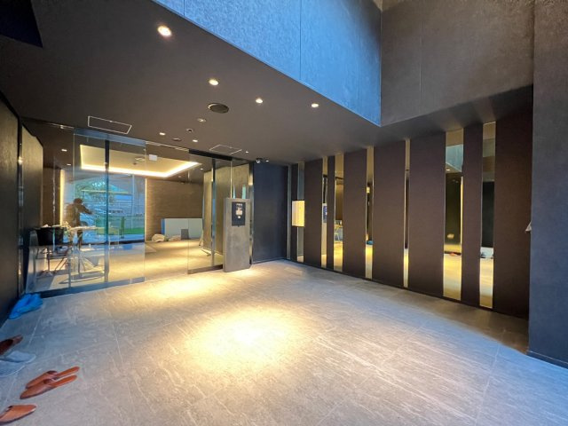 City Lux Namba South（旧ラグゼナなんば南）のエントランス