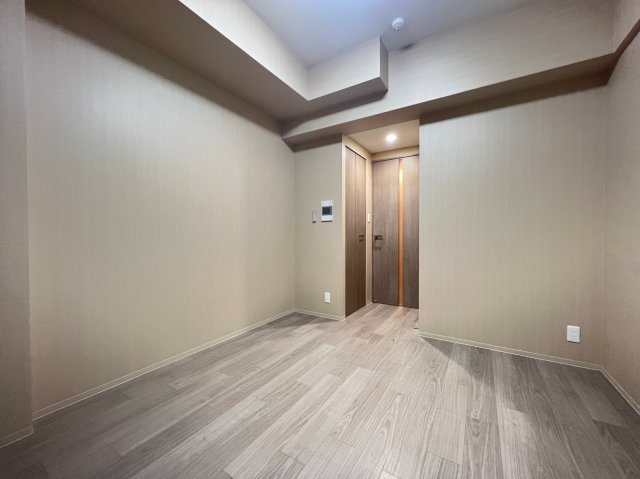 City Lux Namba South（旧ラグゼナなんば南）の洋室