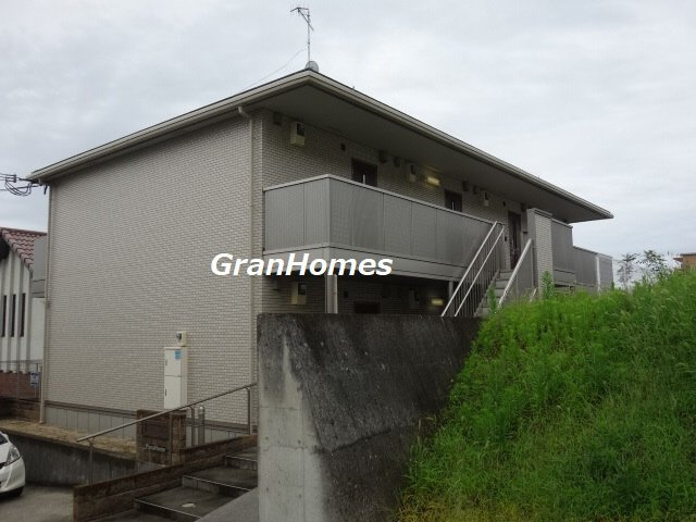 アクイラ伊川谷の外観