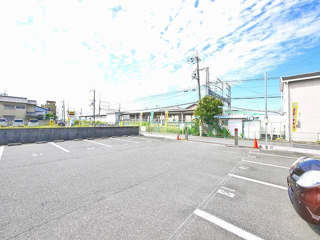 石見駅前モータープール
