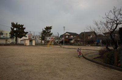 【周辺】 | サン泉ハイツ | すぐ近くの公園です。