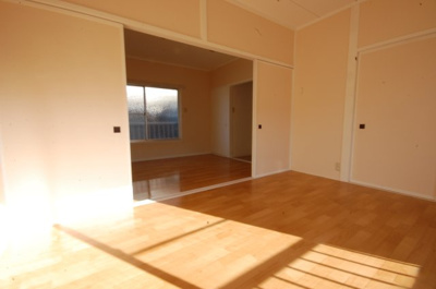 【洋室】 | サン泉ハイツ