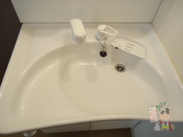 クレール西市の洗面所