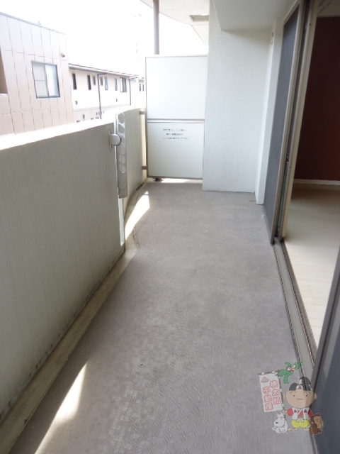 クレール西市のバルコニー