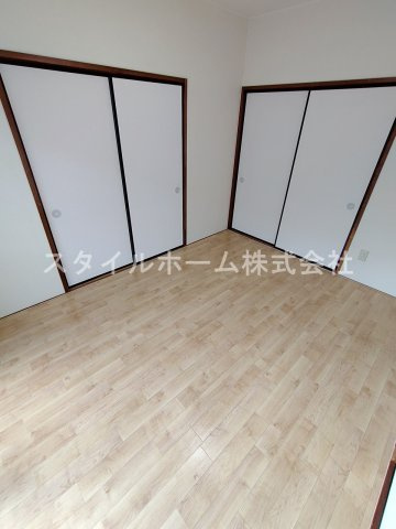 ヴィラスクエアⅠの居間・リビング