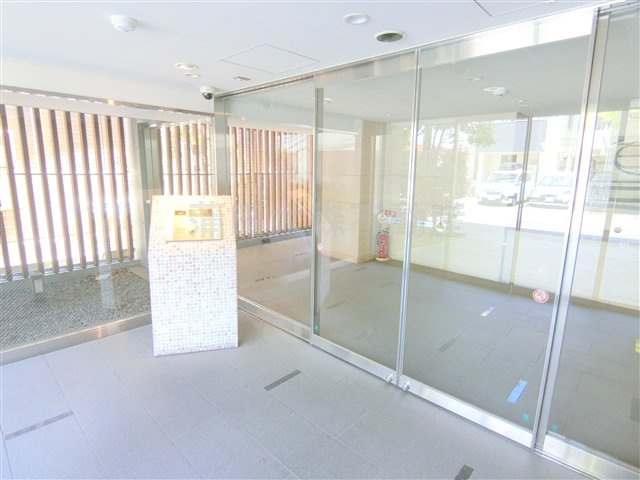 矢口渡駅最寄り人気分譲賃貸マンションのエントランス