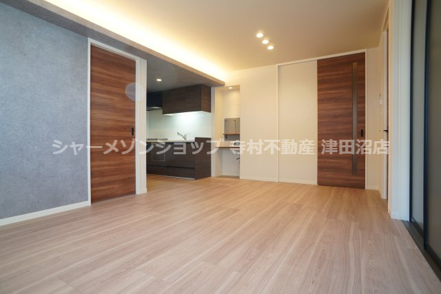 プライムレジデンス幕張の居間・リビング