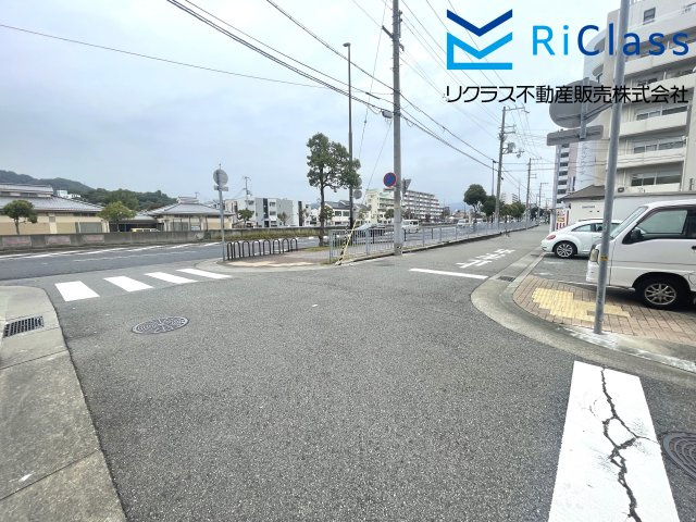 グランドーレ大道の周辺|マンション前の道路です