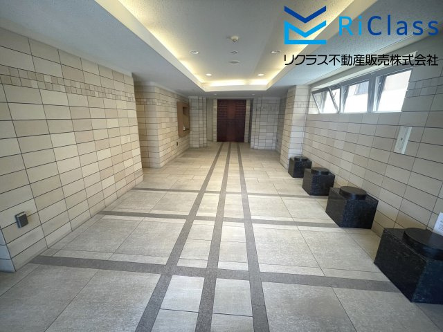 ブランズ須磨鷹取リヴェールのエントランス|エントランスです