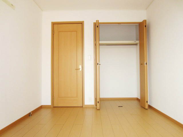 【寝室】