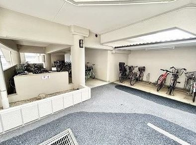 【中古マンション】サンマンションアトレ川越の駐輪場|屋内駐輪場