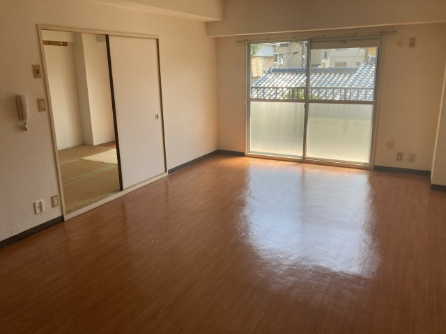 【居間・リビング】の画像