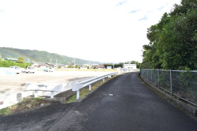 【前面道路含む現地写真】 | 霧島市国分下井　2番地