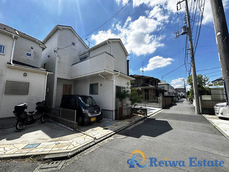 中古戸建　茅ヶ崎市東海岸北4丁目の前面道路含む現地写真