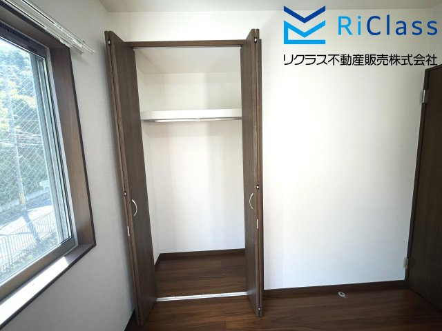 中古戸建　神戸市須磨区禅昌寺町1丁目30の洋室|収納あります