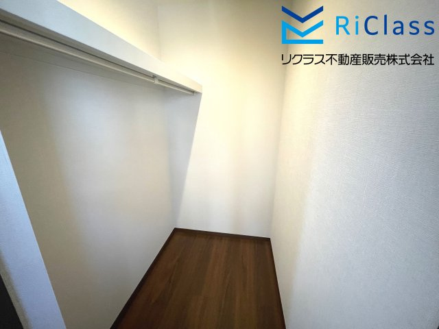 中古戸建　神戸市須磨区禅昌寺町1丁目30の収納|便利な収納スペースです