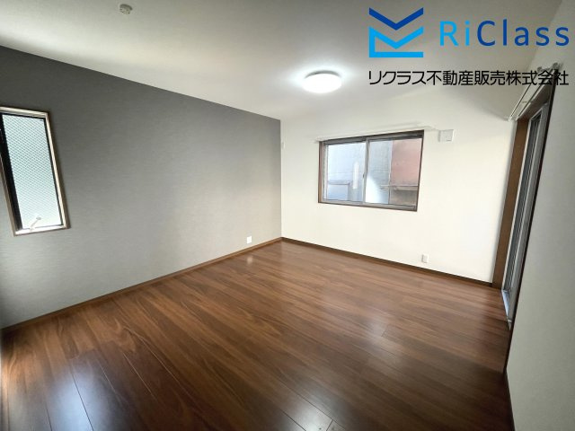 中古戸建　神戸市須磨区禅昌寺町1丁目30の居間・リビング|ゆったり過ごせるリビングです