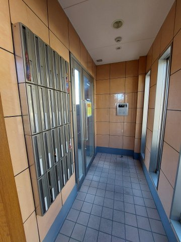 ウイングテラス実籾のロビー