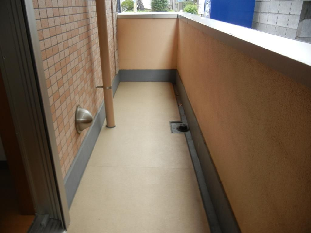 ウイングテラス実籾のバルコニー