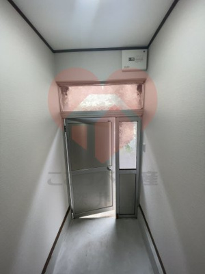 【玄関】 | 和泉市王子町２丁目貸家
