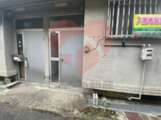 【エントランス】 | 和泉市王子町２丁目貸家