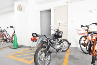 【駐車場】 | バイク置き場