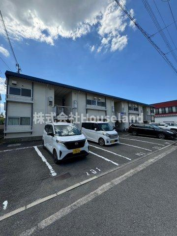 プレジール塩屋の駐車場