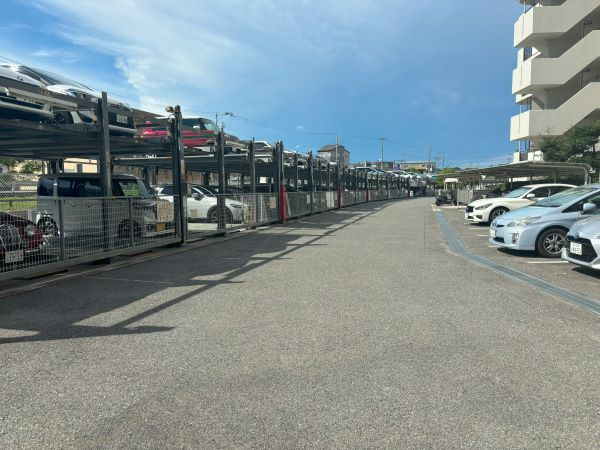 ファミール西神戸の駐車場|敷地内駐車場