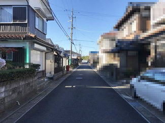 【前面道路含む現地写真】