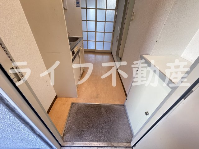 プレアール小阪Ⅱの玄関