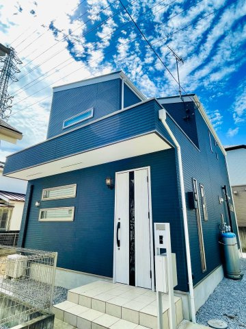 あきる野市野辺　築浅中古戸建の外観|お洒落な外観♪