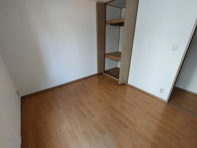  | グッディ古都里