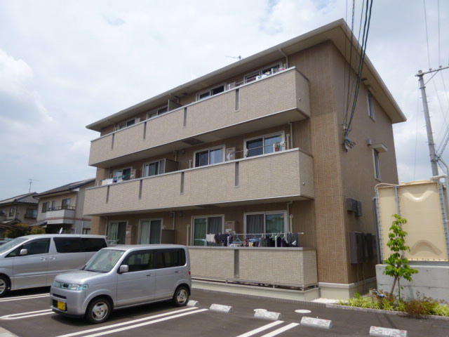 倉敷市連島町鶴新田のアパート