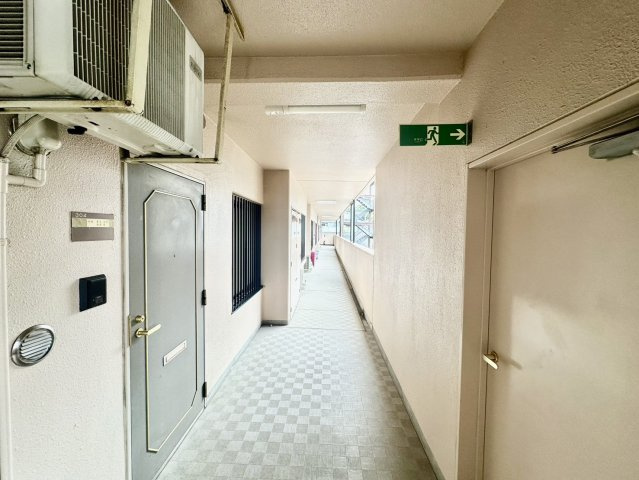 ニューヒルハウスのその他共用部分|住戸階廊下