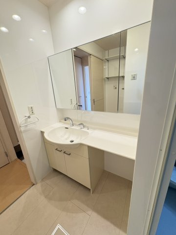 ステラ ルーチェの独立洗面台