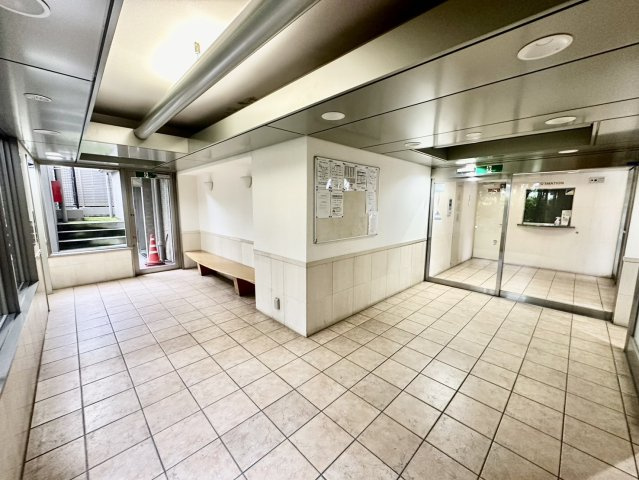 ナイスアーバン長町のエントランス