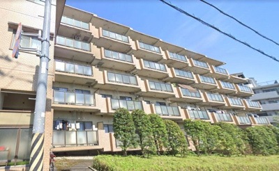 【外観】 | シャトーサンハイム | コンビニ・スーパー近くて便利♪