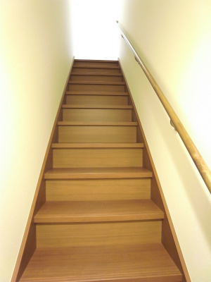 リブリ・Yotsuyaの玄関