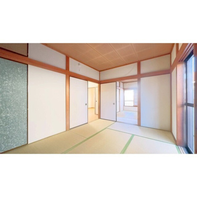 【居間・リビング】 | 和室（ベランダ側）