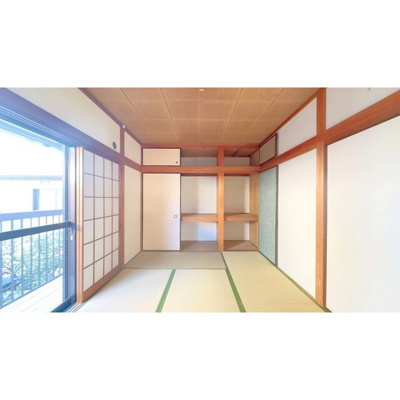 【居間・リビング】 | 和室（ベランダ側）