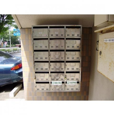 【エントランス】 | 集合ポスト