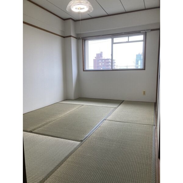 稲沢市小沢３丁目の賃貸マンションの寝室