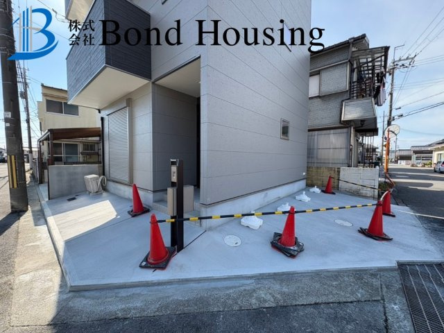 北東角地　山電 東二見駅徒歩5分　二見町東二見　新築戸建の前面道路含む現地写真