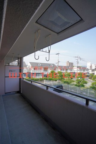 グリーンハイツ(上津）【キャッシュバック対象物件】のバルコニー|お洗濯にも便利なバルコニー付き
